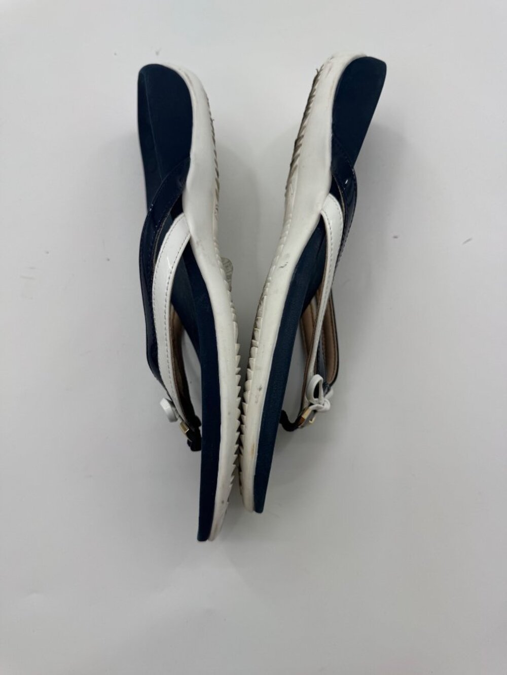 Vionic Bella X Womens Orthotic Flip Flops Navy & White Size 8.5 Bow Accent - Picture 7 of 8